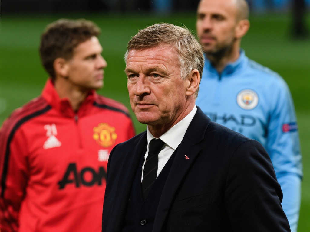 斯洛特初掌利物浦帅印引质疑：这人是谁？红军前景堪忧！