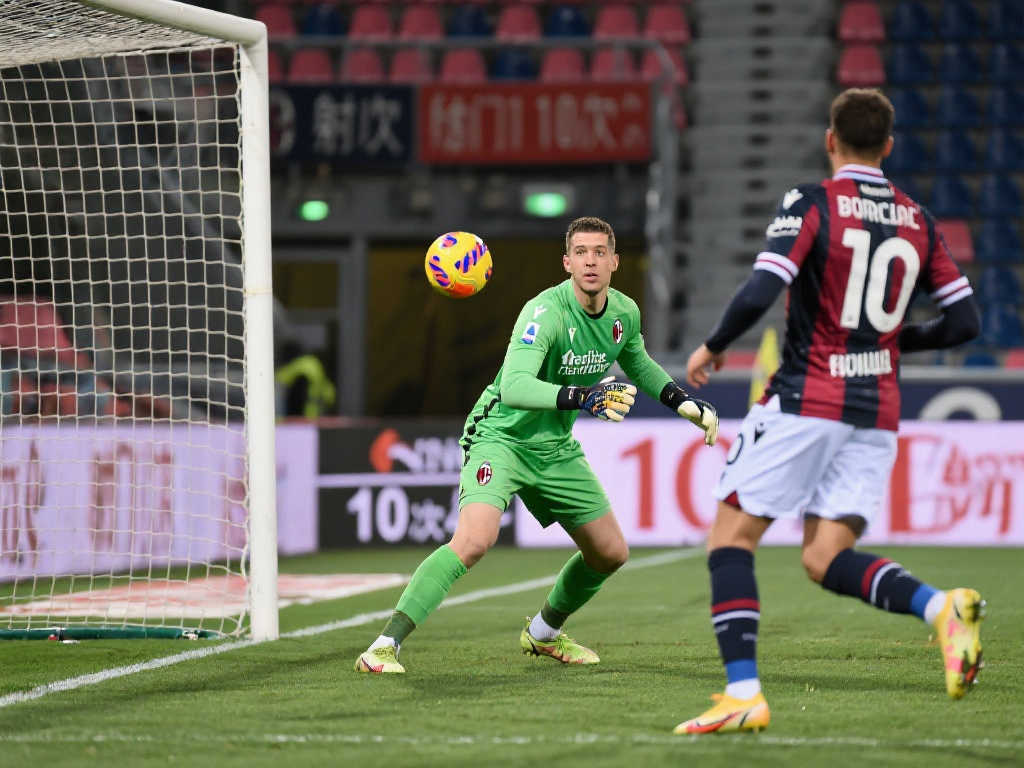 米兰3-1力克博洛尼亚：射门平分秋色10-10，射正微优5-4，关键机会3-0占优